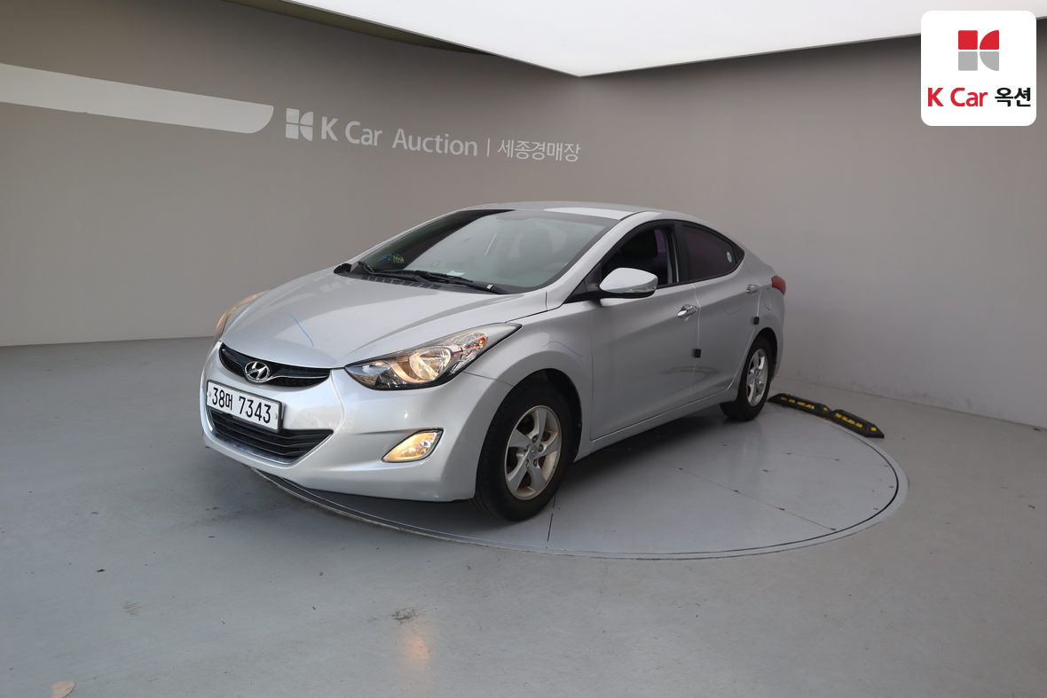 Hyundai Elantra 2012 - Image 1