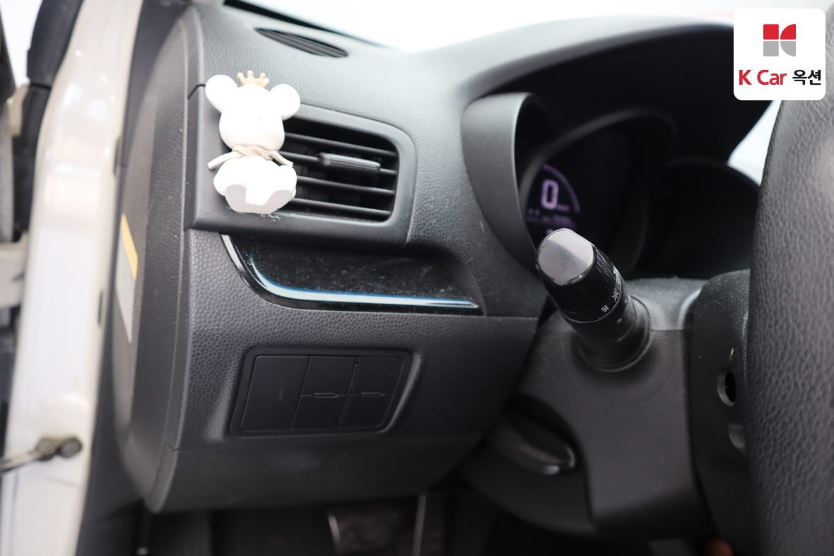 Kia Morning 2012 - Image 9