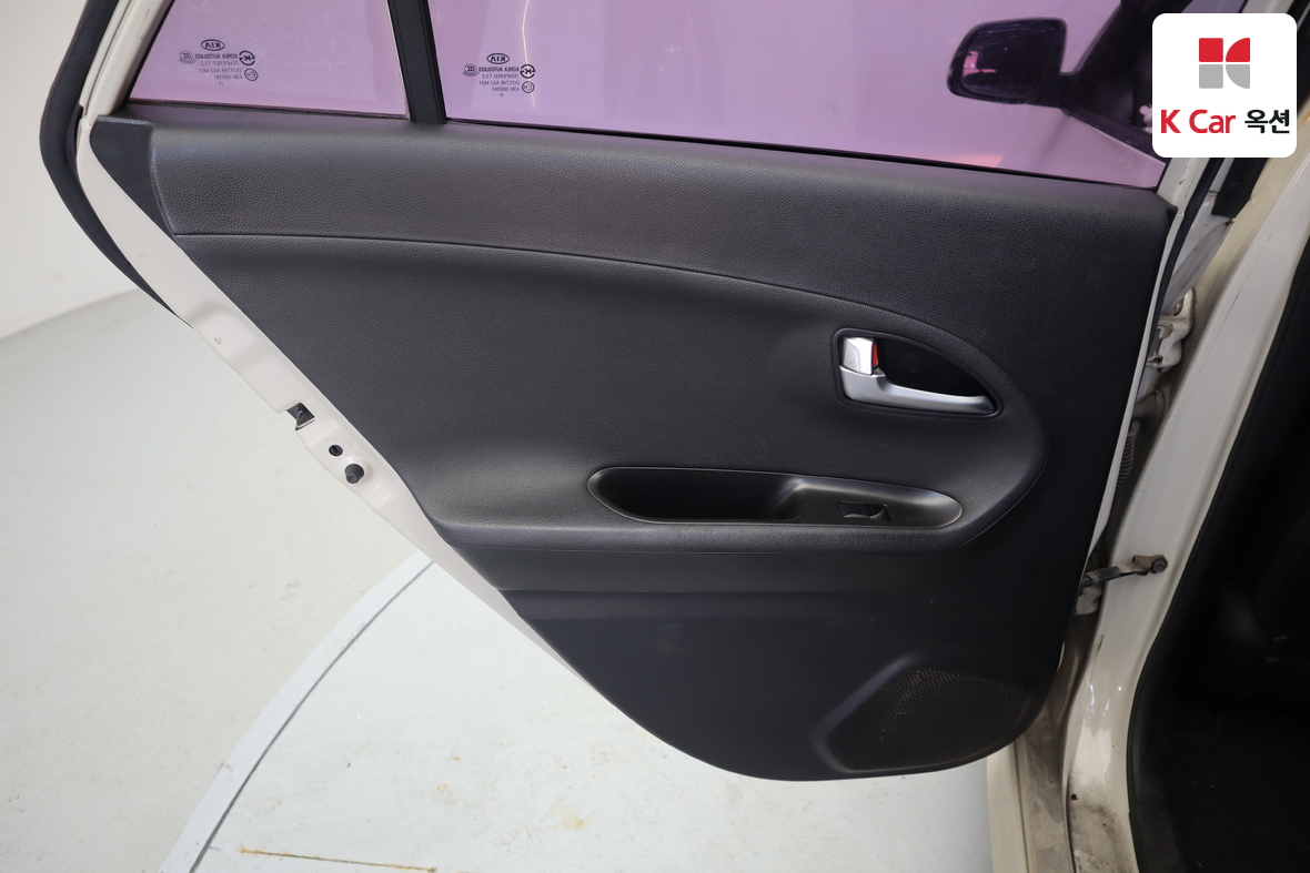 Kia Morning 2012 - Image 22