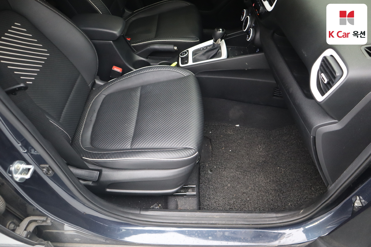 Hyundai Venue 2020 - Image 31