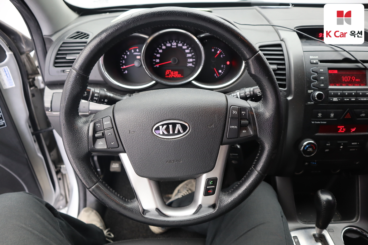 كيا سورينتو 2012 - صورة 10