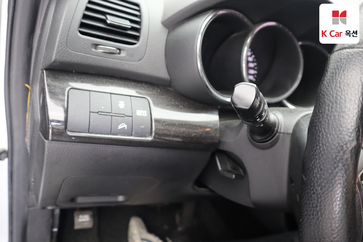 كيا سورينتو 2012 - صورة 9