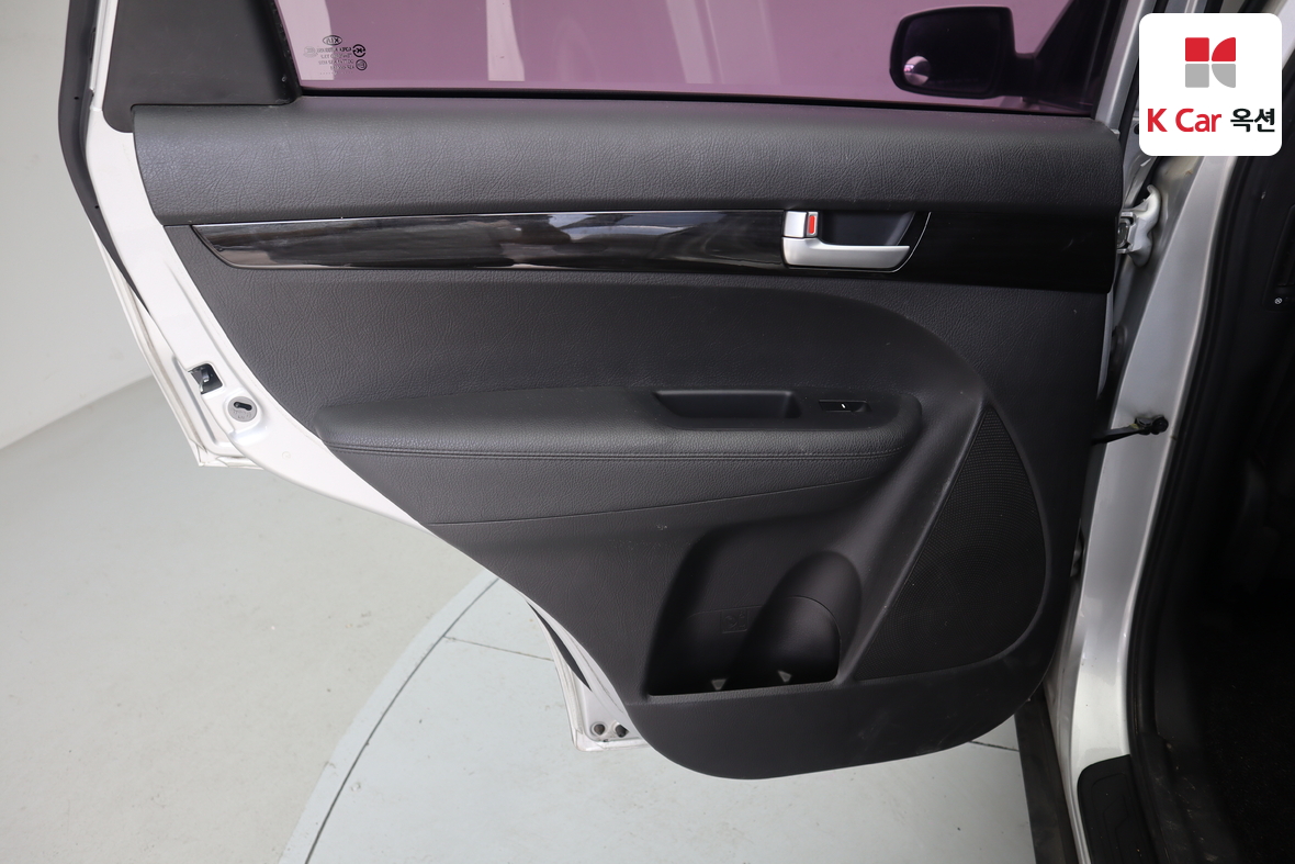 كيا سورينتو 2012 - صورة 21