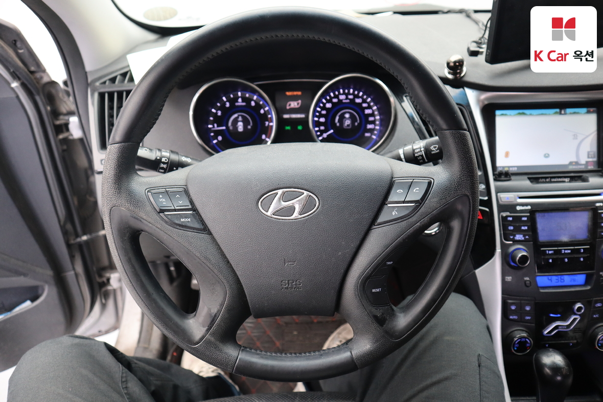 هيونداي سوناتا 2010 - صورة 10