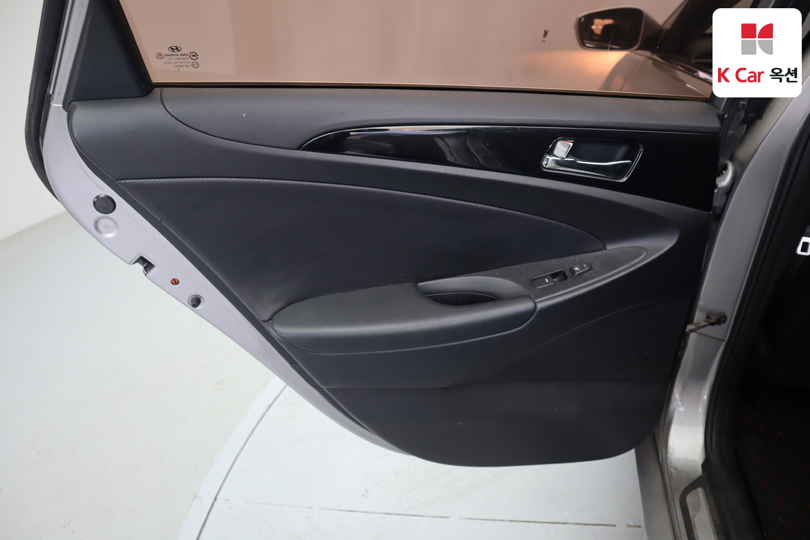 هيونداي سوناتا 2010 - صورة 23