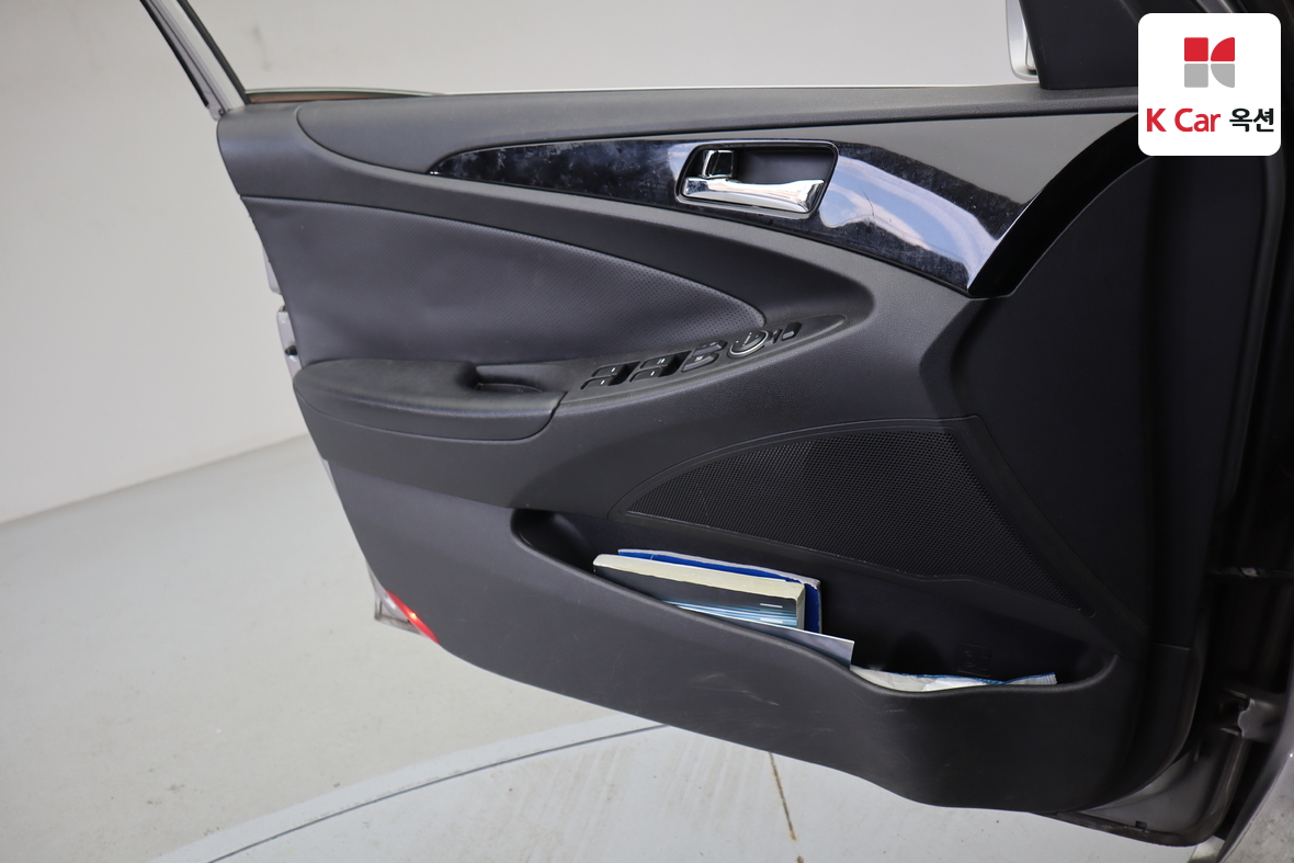 هيونداي سوناتا 2010 - صورة 8