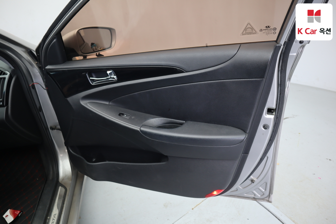 هيونداي سوناتا 2010 - صورة 31