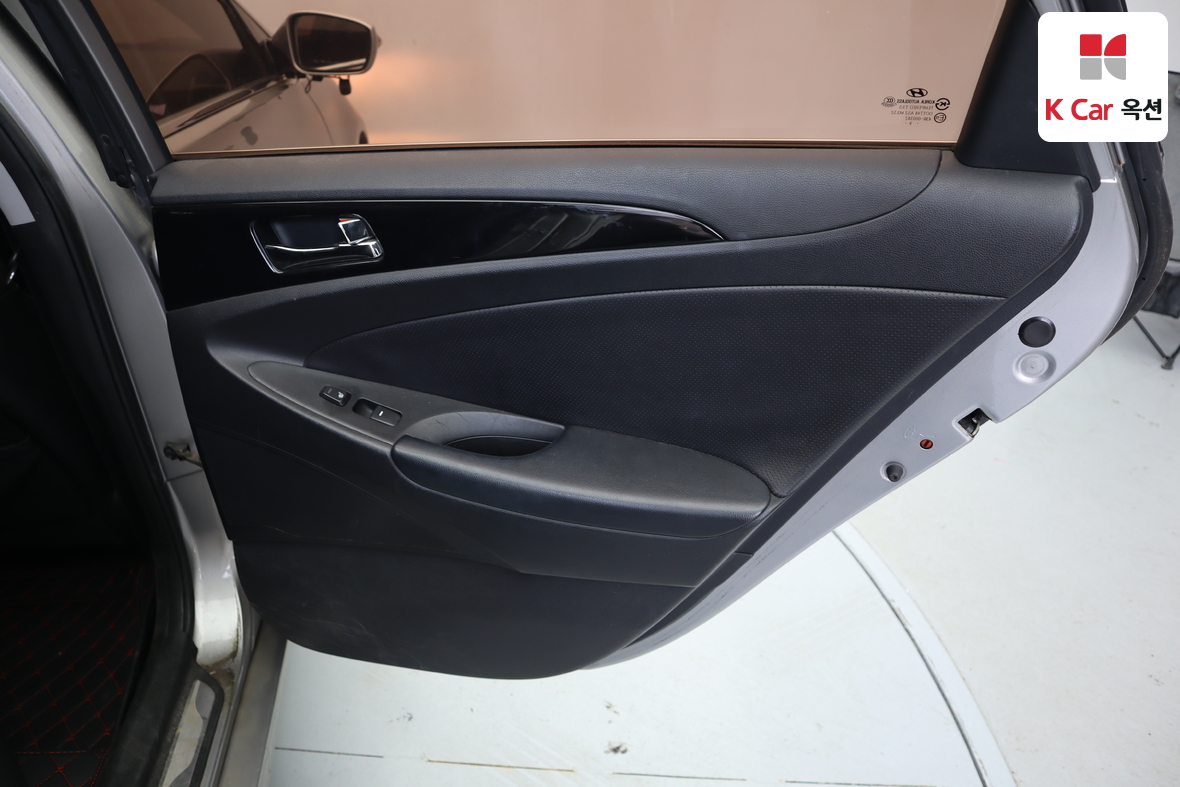 هيونداي سوناتا 2010 - صورة 29