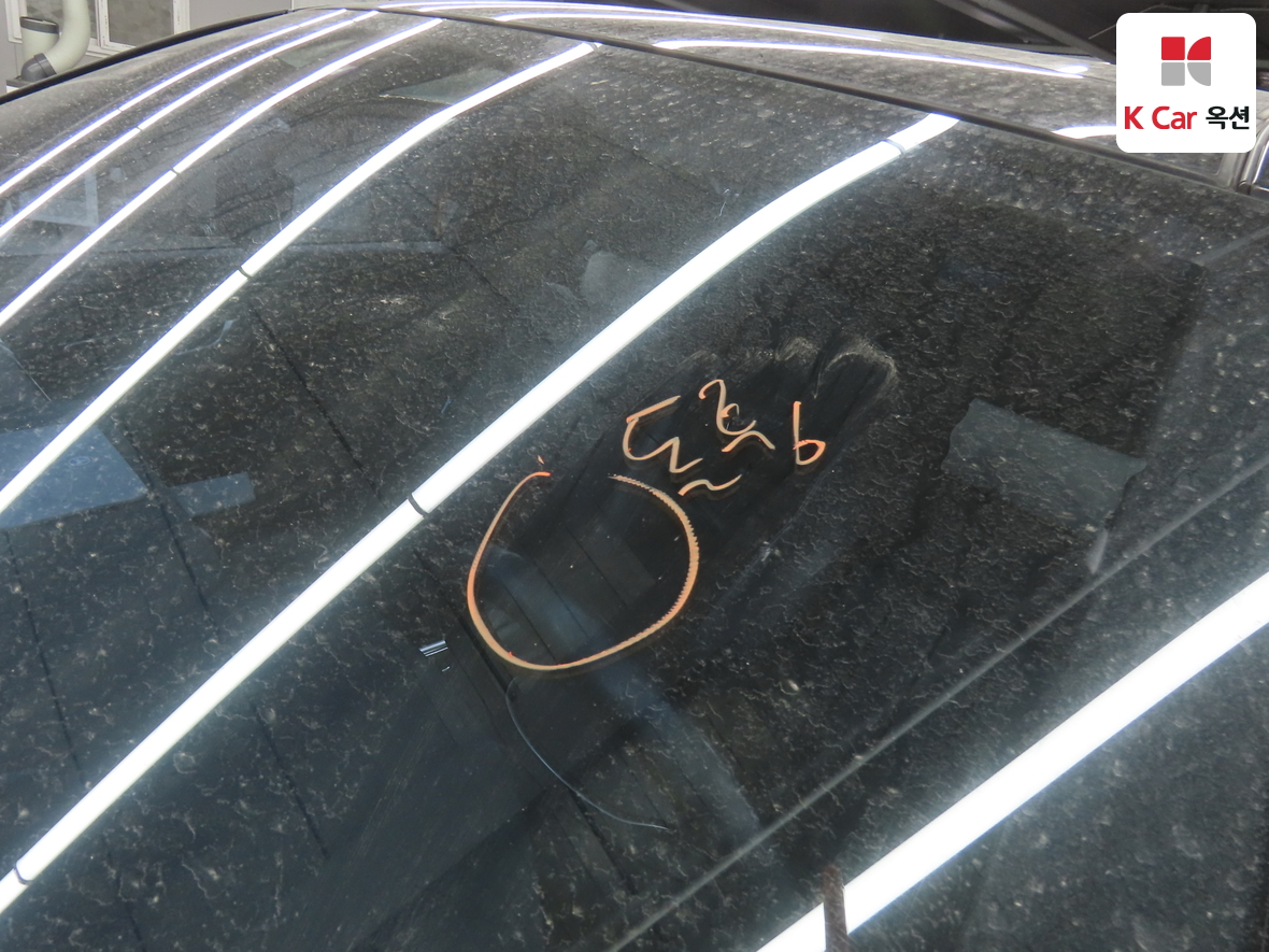 Mercedes-Benz E-Class - 37