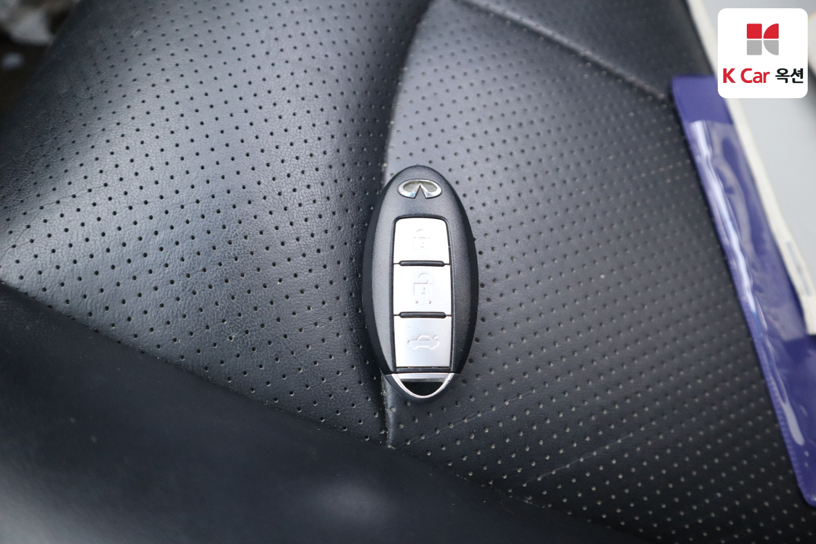 NISSAN 인피니티 G37 - 18