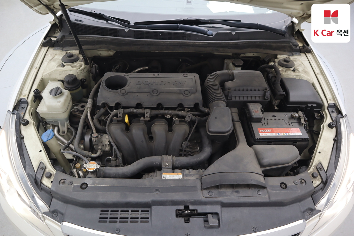 Kia K7 2011 - Image 31