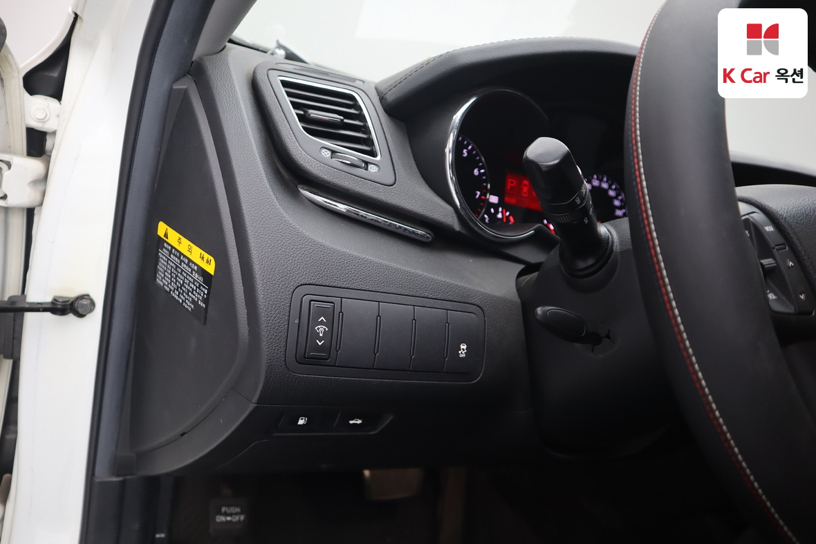 Kia K7 2011 - Image 9