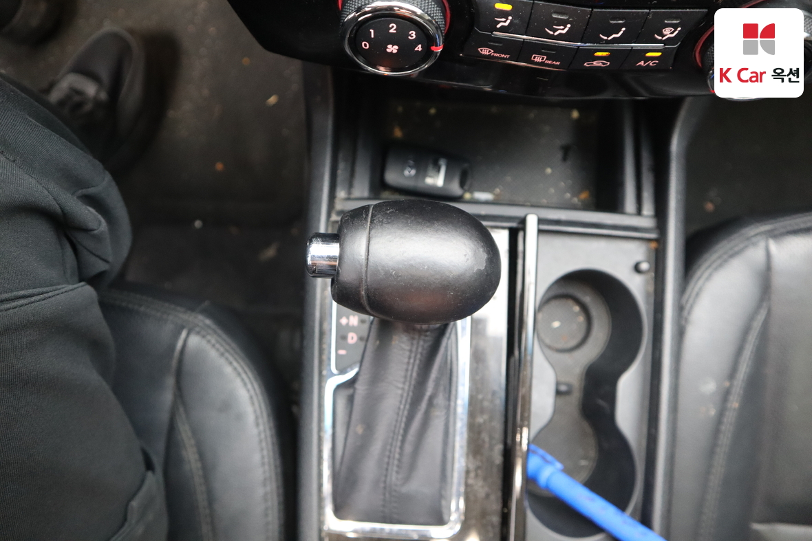 Kia K7 2011 - Image 15