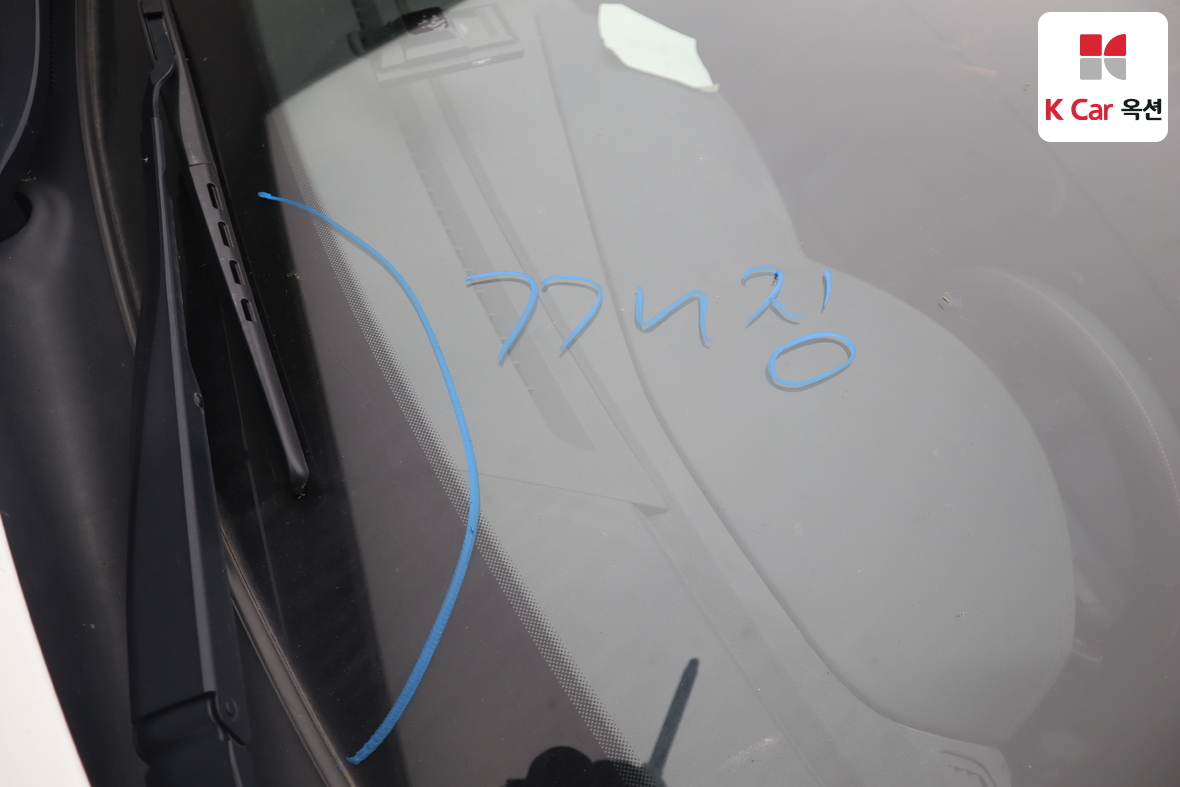 Kia K7 2011 - Image 32