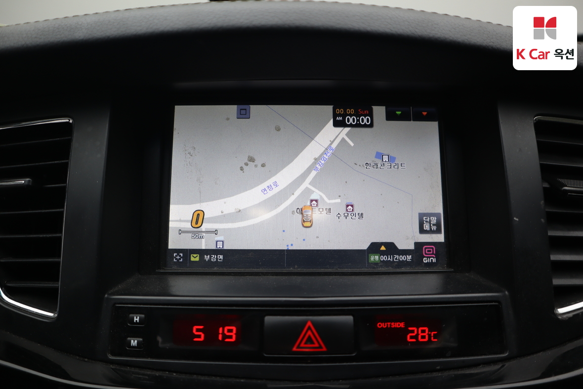 Kia K7 2011 - Image 13