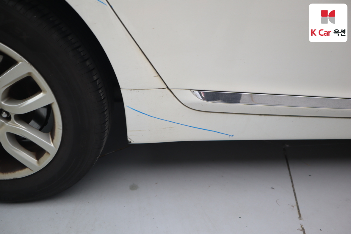 Kia K7 2011 - Image 34