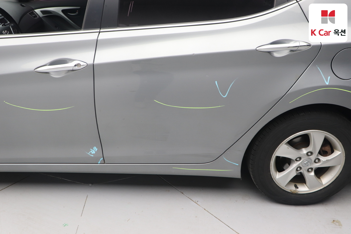 Hyundai Elantra 2015 - Image 35