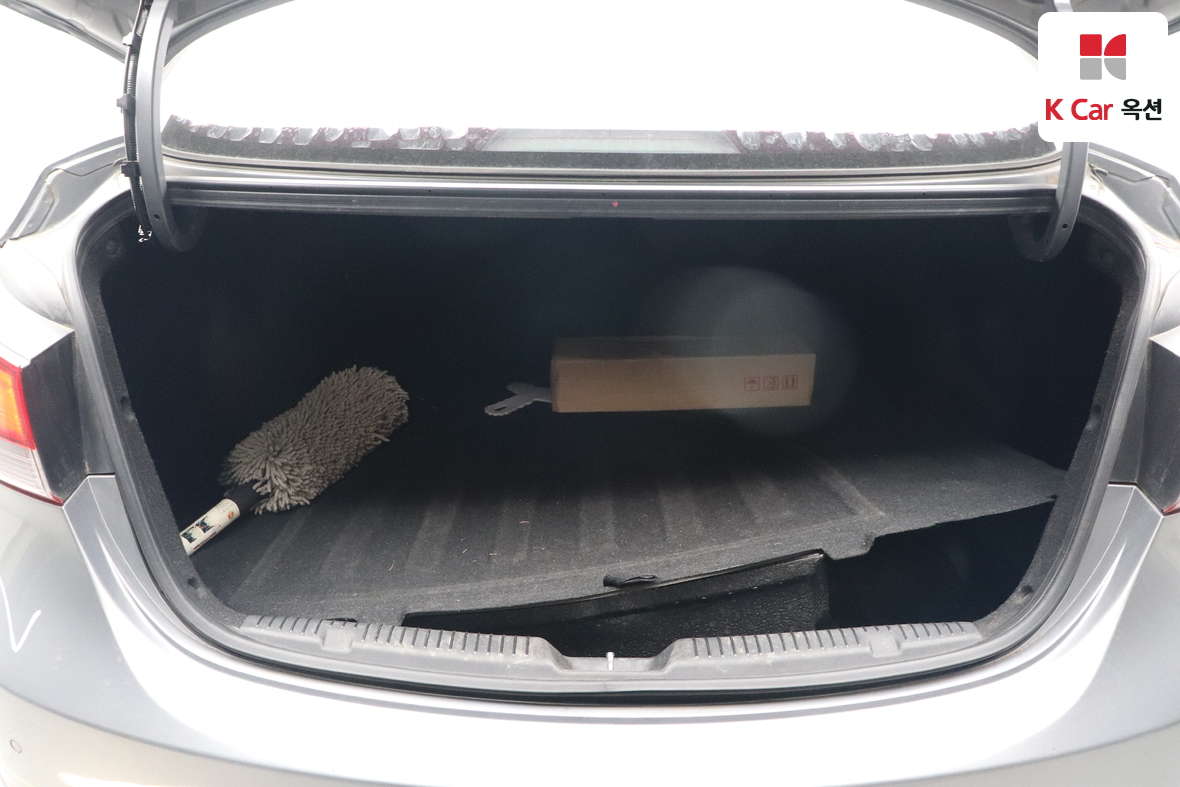 Hyundai Elantra 2015 - Image 23