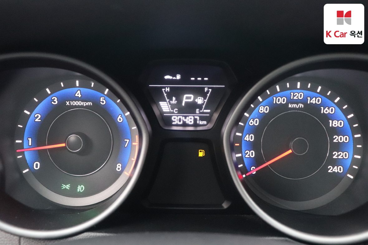 Hyundai Elantra 2015 - Image 5