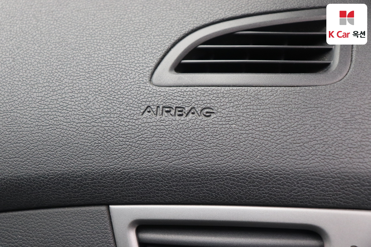 Hyundai Elantra 2015 - Image 28