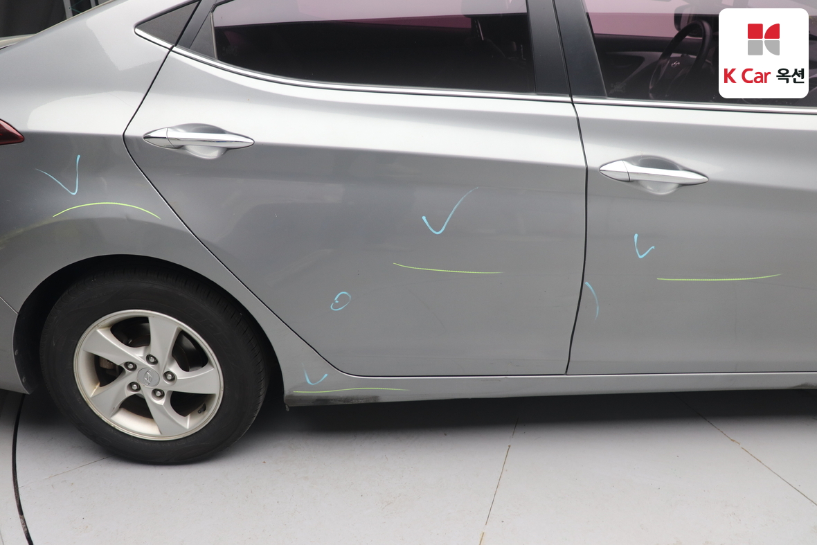 Hyundai Elantra 2015 - Image 39