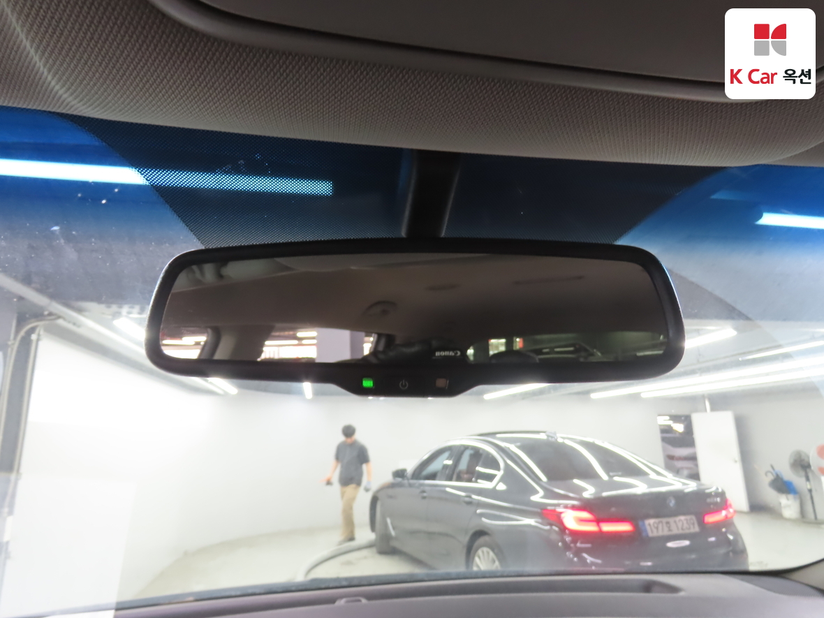 Kia New Carnival - 13