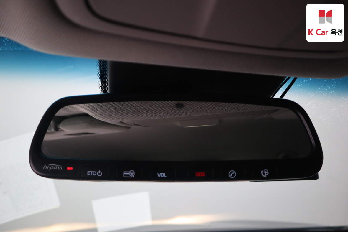 Hyundai Genesis 2016 - Image 12