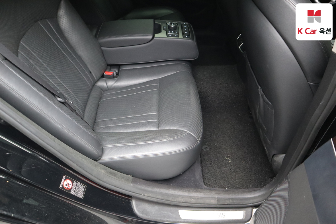 Hyundai Genesis 2016 - Image 27