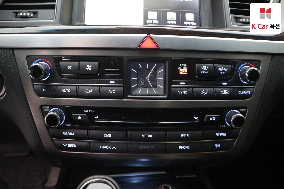 Hyundai Genesis 2016 - Image 14