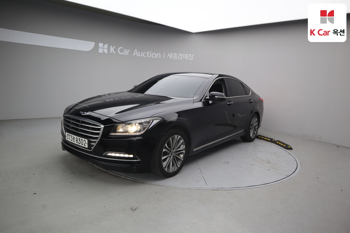 Hyundai Genesis 2016 - Image 1
