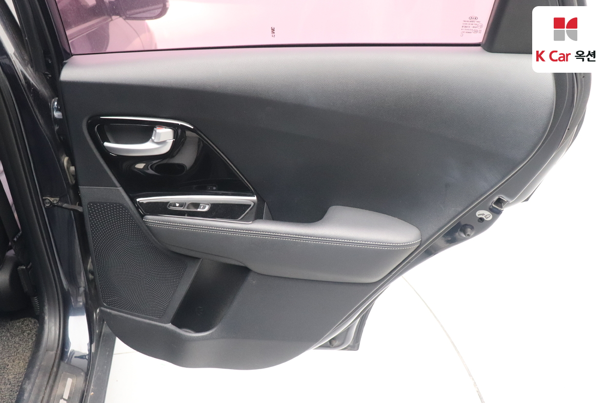 كيا نيرو 2017 - صورة 26