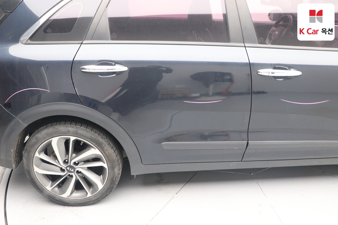 كيا نيرو 2017 - صورة 39