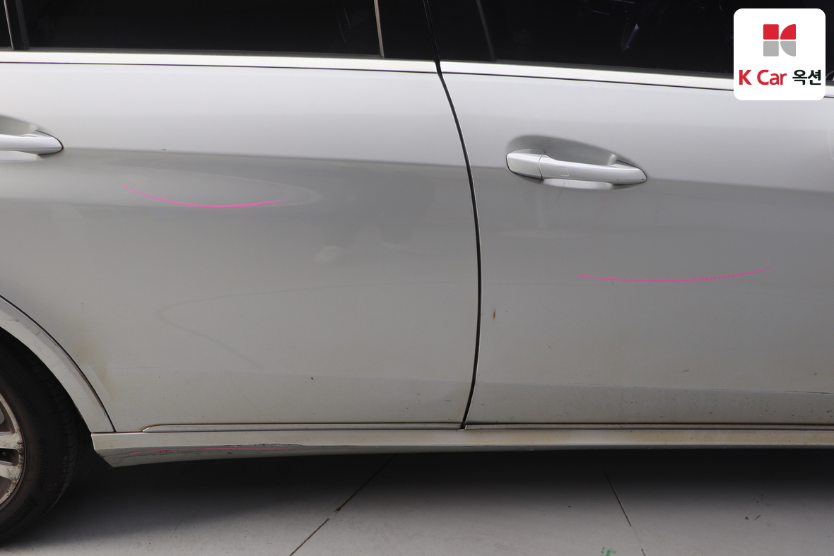 Mercedes-Benz E-Class - 45