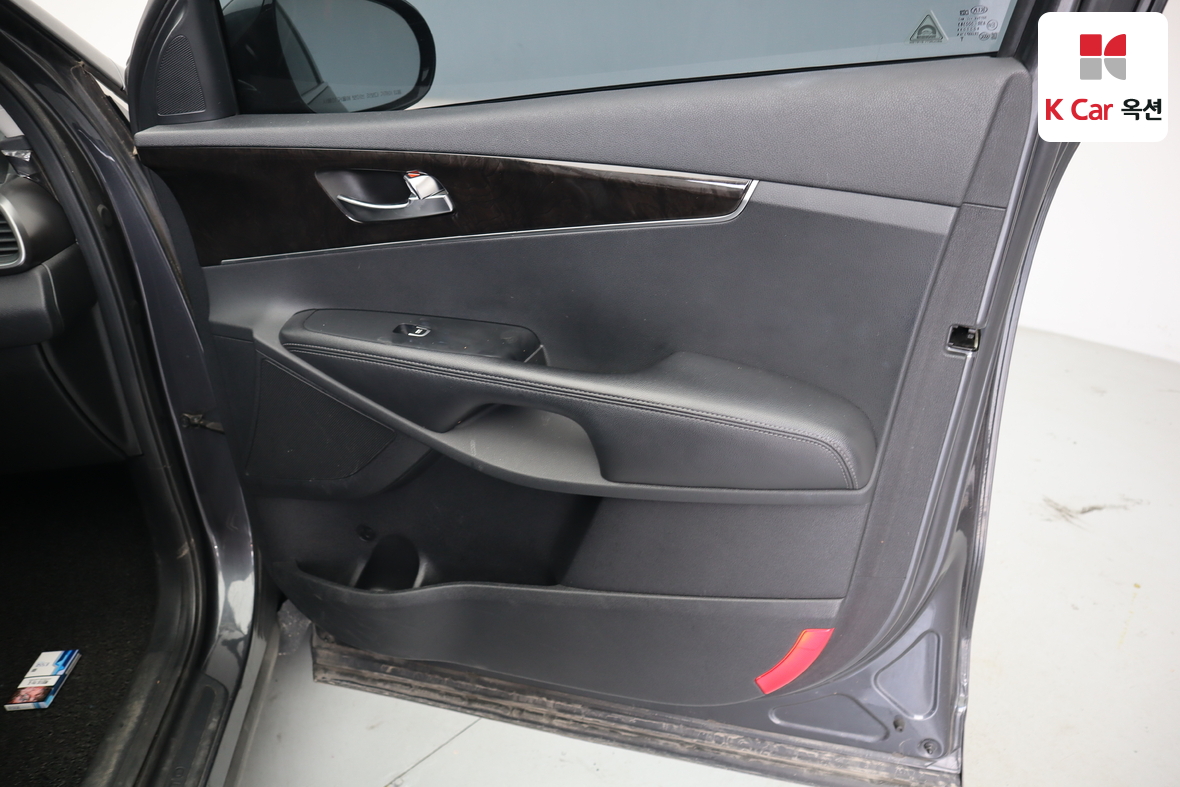 كيا سورينتو 2016 - صورة 32