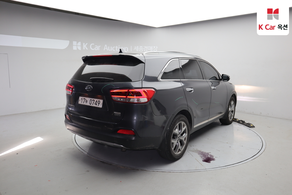 كيا سورينتو 2016 - صورة 2