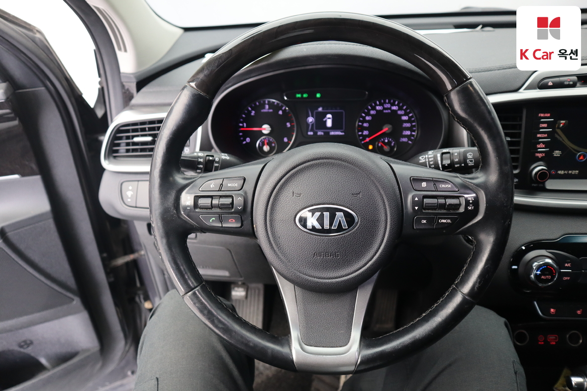 كيا سورينتو 2016 - صورة 10