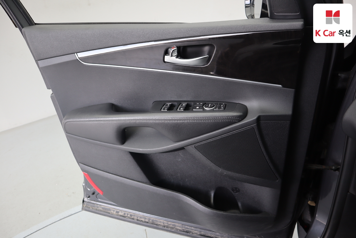 كيا سورينتو 2016 - صورة 8