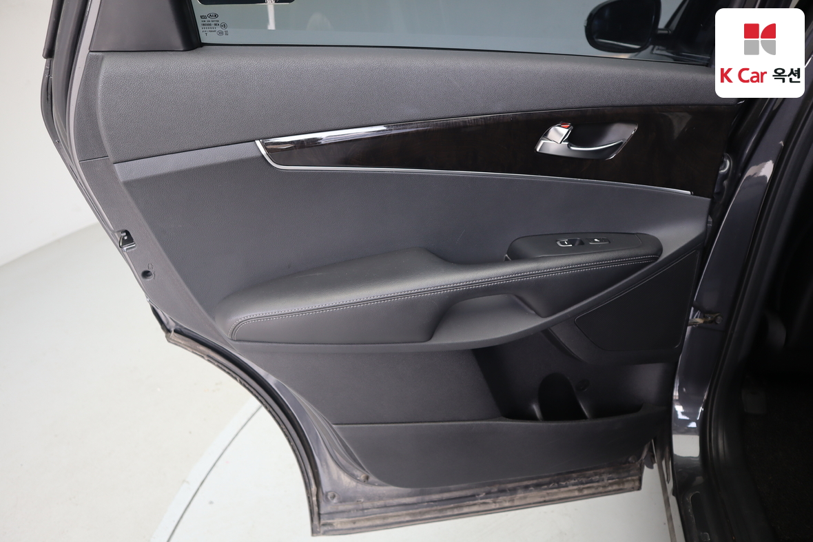 كيا سورينتو 2016 - صورة 23