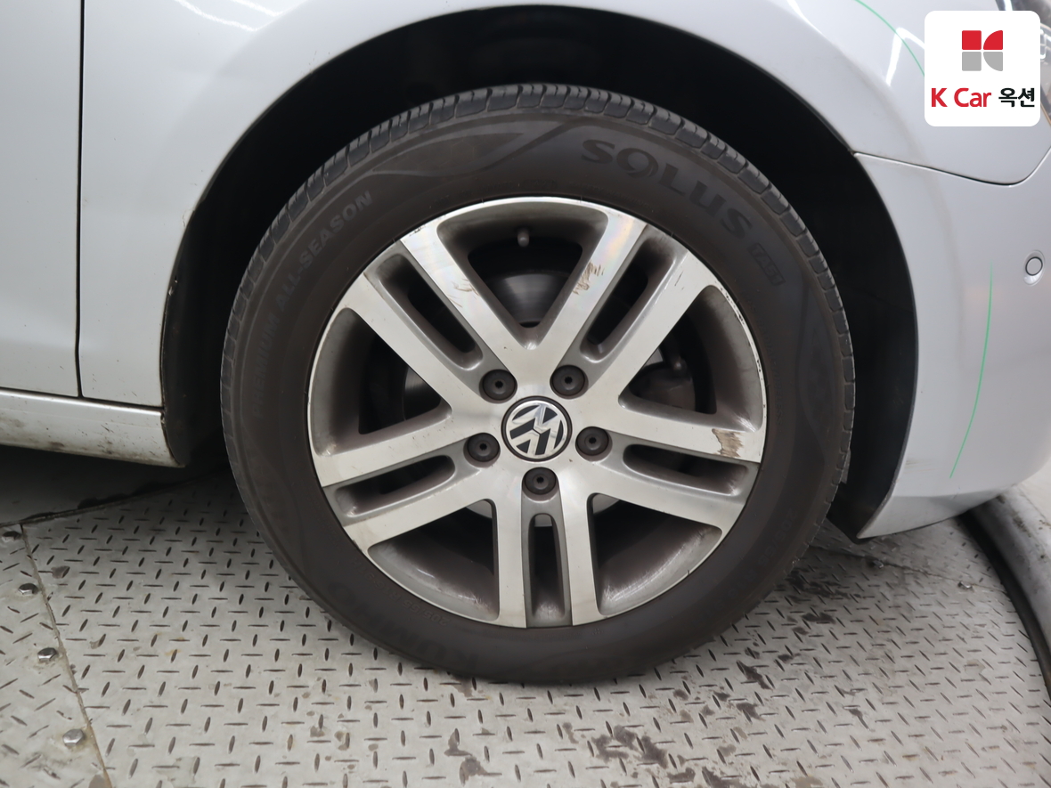 Volkswagen Golf - 47
