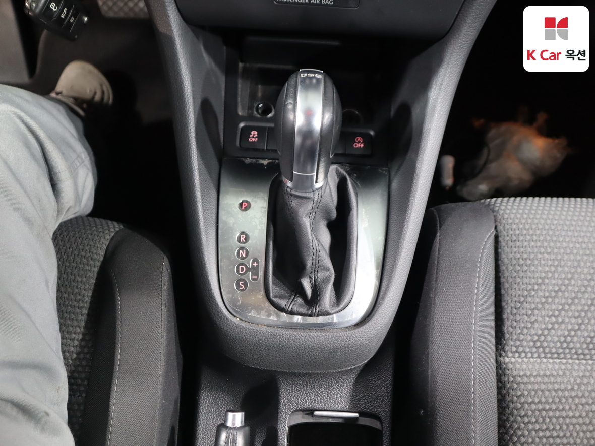 Volkswagen Golf - 16
