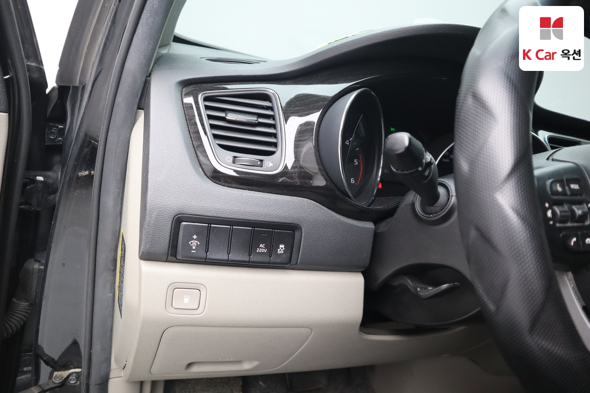 Kia New Carnival 2019 - Image 9