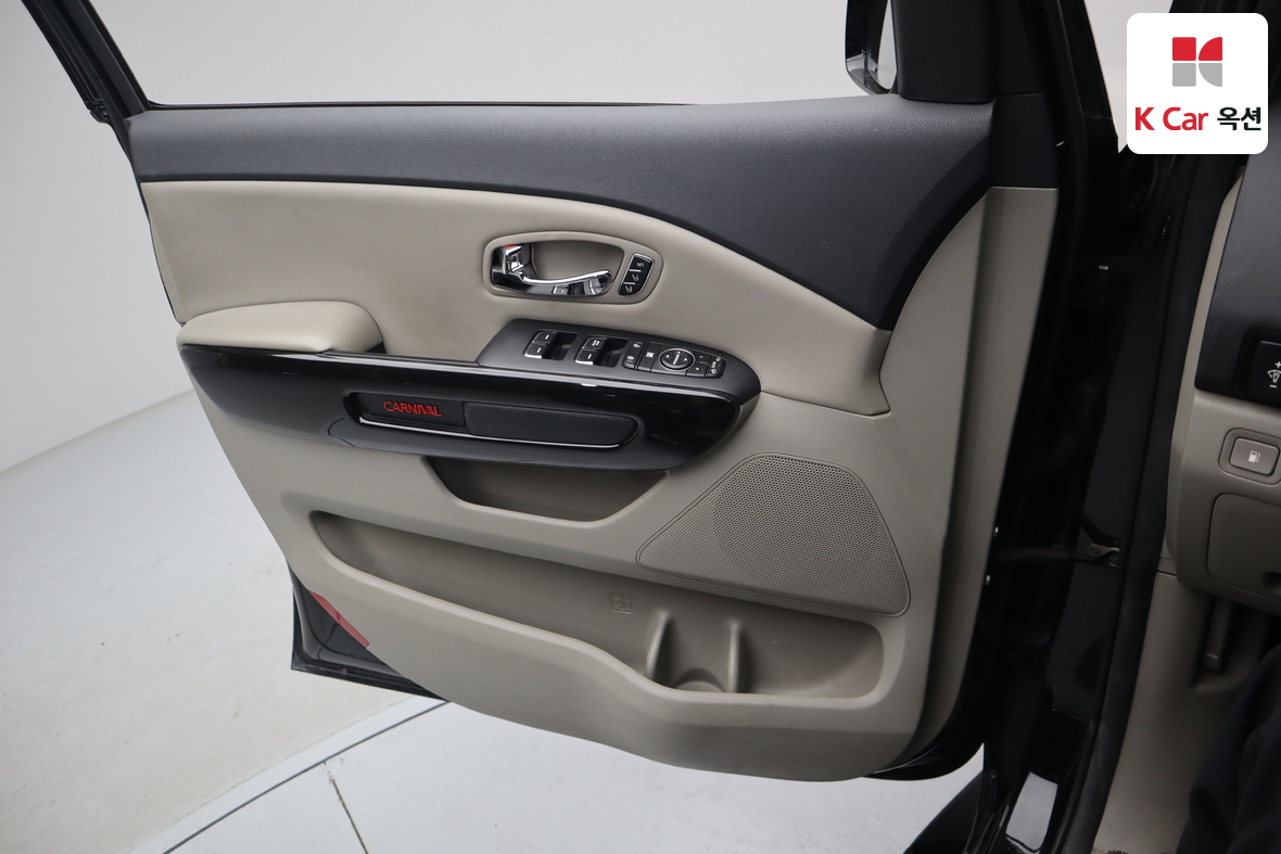 Kia New Carnival 2019 - Image 8