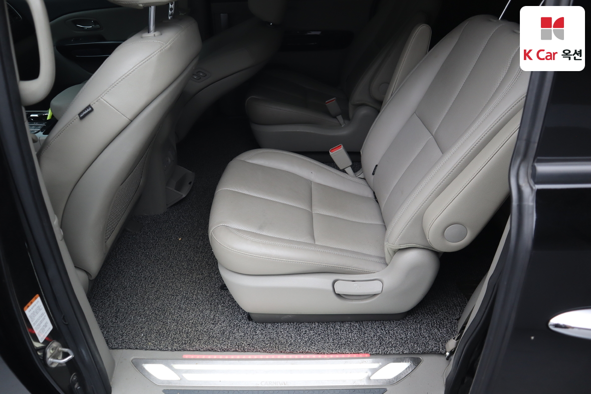 Kia New Carnival 2019 - Image 22