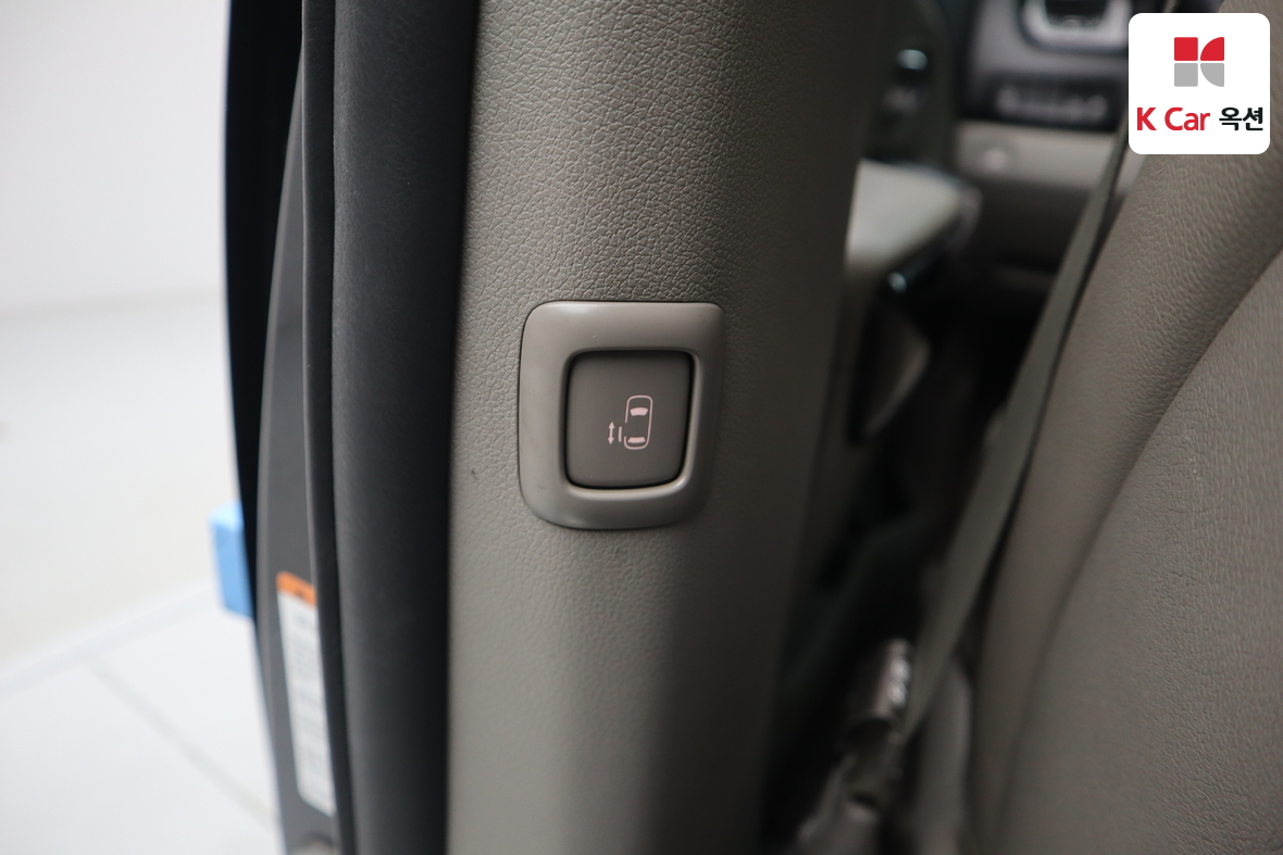 Kia New Carnival 2019 - Image 26