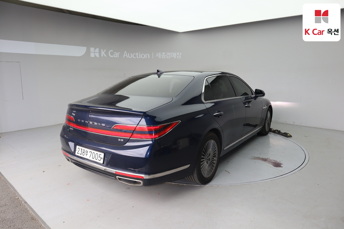 جينيسيس G90 - 2
