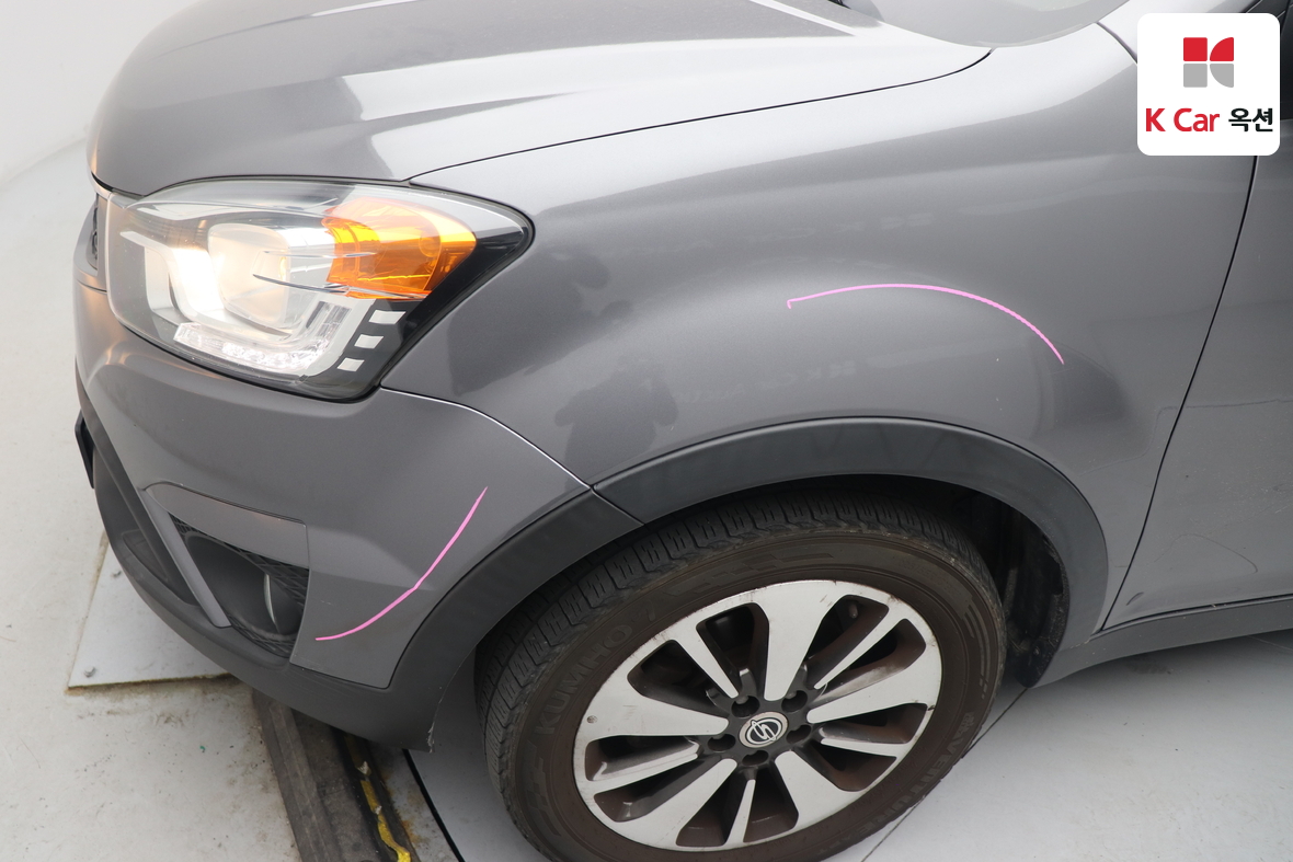 KG Mobility Korando 2014 - Image 35