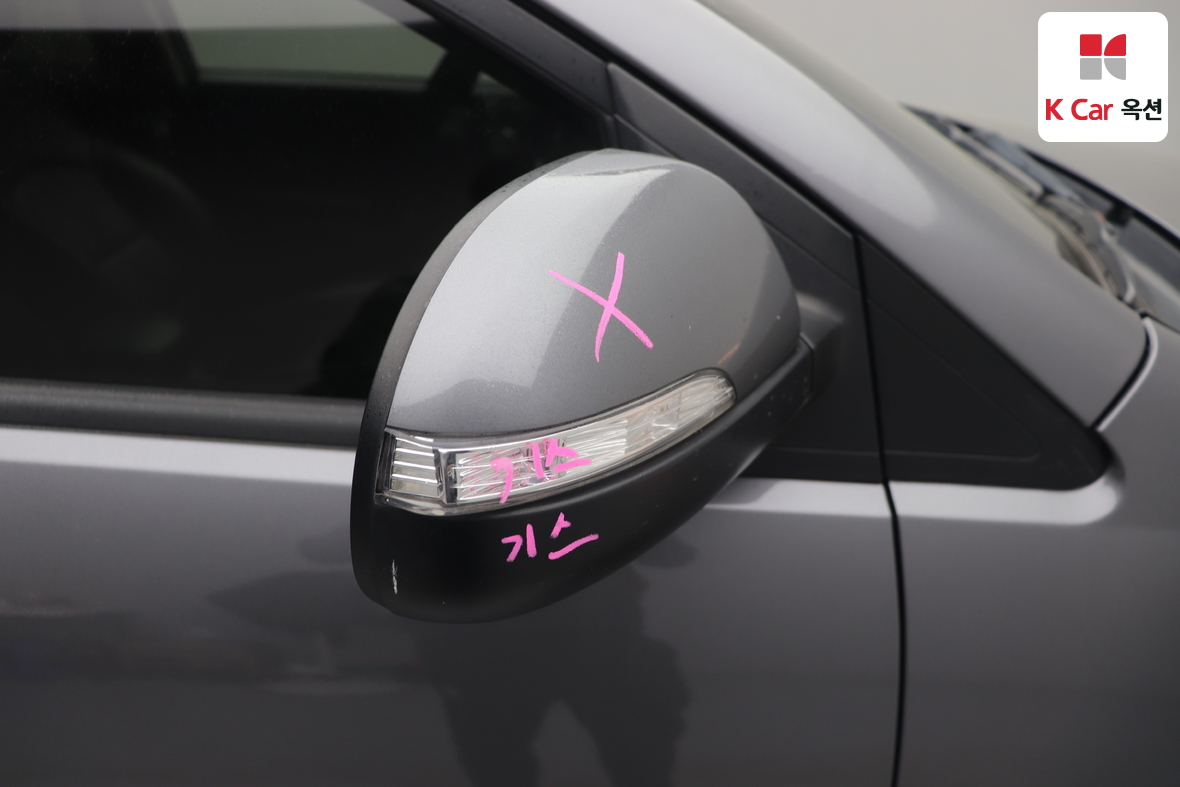 KG Mobility Korando 2014 - Image 43