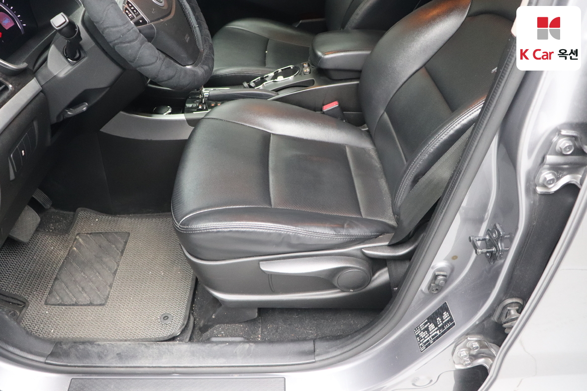 KG Mobility Korando 2014 - Image 20