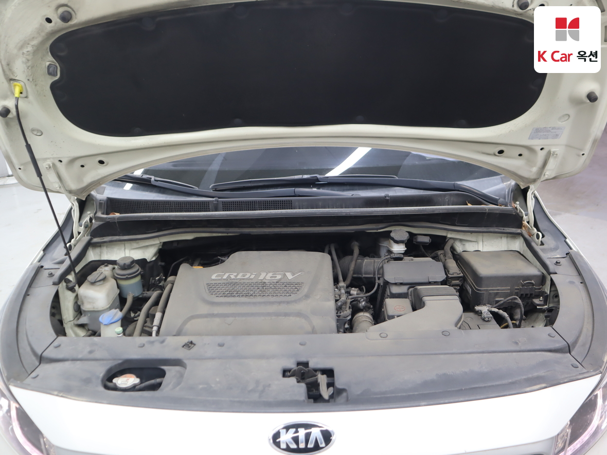 Kia New Carnival - 33