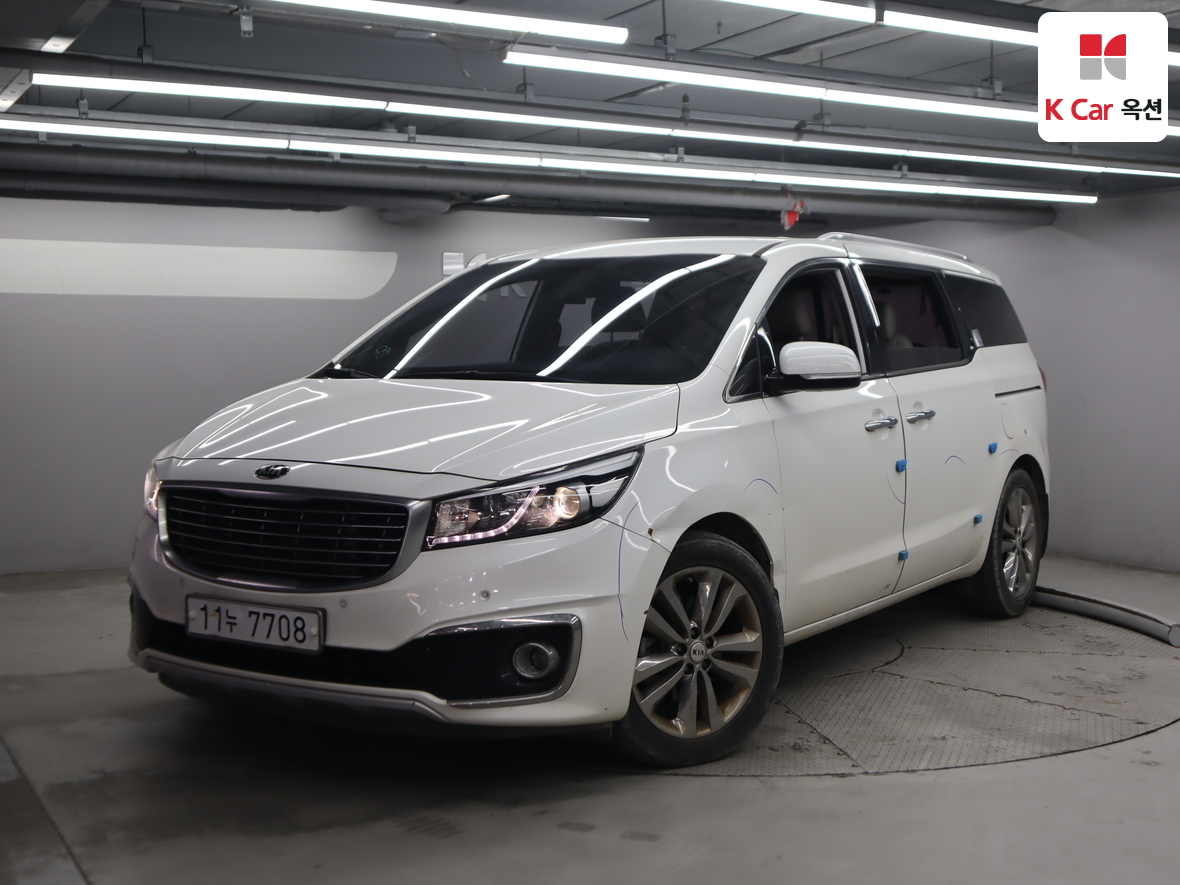 Kia New Carnival - 1